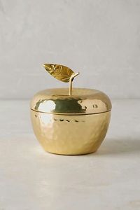 Los artículos de regalo son productos de primera calidad diseñados para ocasiones especiales como Ramadán, Eid, bodas, festivales y celebraciones. Decoración de Lujo - Product Image 6