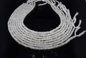 Cuentas redondas lisas de piedra lunar arcoíris blanca natural de 5-6 mm, hilo de 13 pulgadas, cuentas de piedra lunar natural para la fabricación de joyería al por mayor - Product Image 2