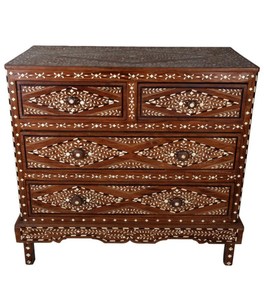 Cajón de Estilo Antiguo con Incrustaciones de Hueso, Cajón Lateral de Madera Hecho a Mano, Disponible al Mejor Precio - Product Image 1