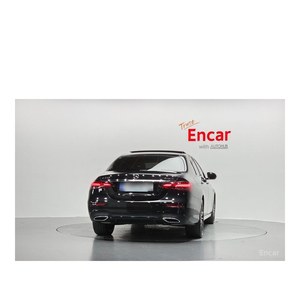 Mercedes-Benz E350 4MATIC AMG Line Clase E 2023 con Volante a la Izquierda, Caja de Cambios Automática, Asientos de Cuero, Cámara Trasera - Product Image 4