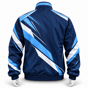 Chaqueta cortavientos contemporánea para hombre con silueta cuadrada, colocación de cremallera discreta y apariencia urbana elegante. - Product Image 3