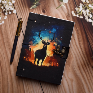 Cuaderno de papel A5 con diseño de ciervo, bosque y cielo nocturno |   Diario de 100 páginas con cierre de metal, cuaderno de escritura, proveedor mayorista al por mayor - Product Image 5