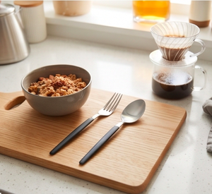 Ensemble de couverts gris moderne avec poignée argentée, finition mate élégante, ustensiles en acier inoxydable pour la salle à manger, la cuisine, la maison et les fêtes - Product Image 6