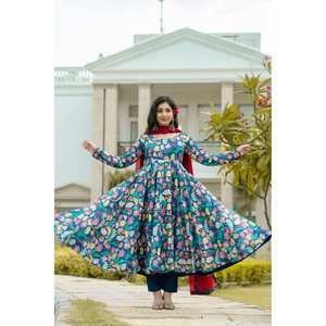 ROBE DE TRAVAIL IMPRIMÉE EN MOUSSELINE FANTAISIE AVEC DUPATTA MULTI - Product Image 1