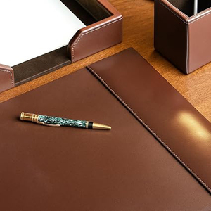 Tapis de bureau en cuir marron de luxe avec rebords latéraux en cuir collé - Product Image 3