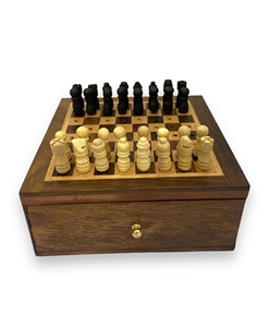 Boîte et plateau d'échecs en bois de 10 pouces, finition naturelle, jeu de stratégie classique pour le divertissement familial et les activités intérieures - Product Image 5