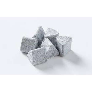 Medios de desbarbado de triángulo de cerámica gris para acabado de pulido de vaso vibratorio y tratamiento de superficies industriales en stock - Product Image 2