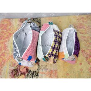 Ensemble de trois trousses à cosmétiques en coton imprimé à la main style Kantha indien, étui à accessoires, sac de voyage pour femme, Kantha fait main - Product Image 1