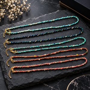 Collar de Cordón de Seda Trenzado Hecho a Mano Estilo Bohemio para Mujer, Joyería Textil Multicolor con Detalles en Oro, Ajustable, para Fiestas - Product Image 5