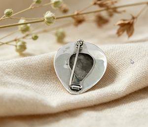 Heart Shape 925 Sterling <b>Silver</b> Brooch Pin Classic Style Unisex Everyday Wear Jewelry - Product Image 1