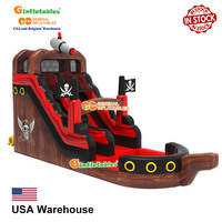 Toboggan aquatique gonflable de luxe en forme de bateau pirate avec piscine à jets d'eau, toboggan gonflable géant pour enfants, amusement en plein air