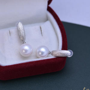 Pendientes de Perlas Blancas de Agua Dulce al por Mayor de 10-11 mm para Mujer, Plata S925, Diseño Minimalista con Luz Intensa, Diseño de Colgante Fino, Ligeras Imperfecciones - Product Image 4