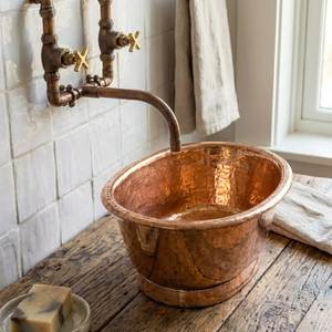 Hermoso Lavabo de Cobre Premium para Encimera, Fregadero Decorativo Hecho a Mano, Accesorio de Baño Artístico, Realce Metálico Artístico - Product Image 3