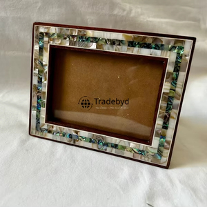 กรอบรูปฝังมุกแท้ งานแฮนด์เมด ดีไซน์สร้างสรรค์ คุณภาพพรีเมียม จาก Tradebyd - Product Image 1