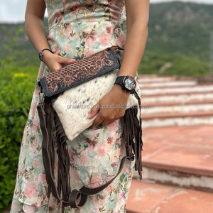 Cheveux usinés à la main sur peau fourrure cuir frange sac à main femmes élégantes coloré outillage cuir sac à bandoulière taille idéale sacs à bandoulière - Product Image 3