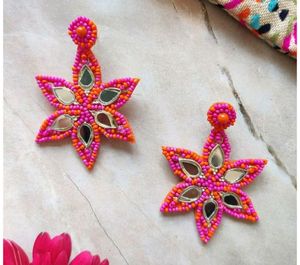 Boucles d'oreilles brodées de perles de qualité supérieure avec un design artistique unique pour tenues traditionnelles et modernes – Broderie artisanale - Product Image 1