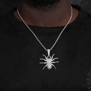 Colgante de Araña Plateado con Cristales de Estrás y Microincrustaciones, Amuleto Hiphop, Joyería Temática de Insectos para Hombre, Regalo - Product Image 1