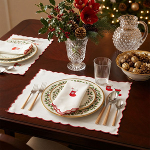 Vente en gros de tapis en coton personnalisés avec bordure festonnée, lot de serviettes et napperons de Noël brodés en stock, lavable, pour la maison et les vacances - Product Image 4