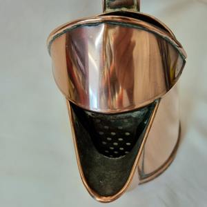 Jarra de agua de cobre puro, perfecta para el apoyo de la salud natural y para el almacenamiento diario en la cocina o para uso en el hogar o comedor, procedente de la India. - Product Image 5