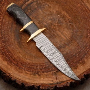 Cuchillo Bowie de Acero de Damasco Hecho a Mano con Funda de Cuero Personalizable y Mango de Madera - Product Image 6