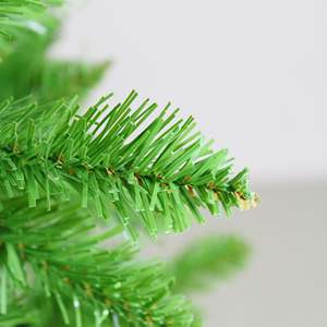 Árbol de Navidad Clásico Delgado de 6 Pies con 754 Puntas, Ramas Densas y Realistas para Halloween y Navidad - Product Image 6