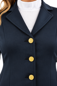 Chaqueta de equitación azul marino para mujer, abrigo para competición ecuestre con botones dorados, corte entallado y estilo de doma elegante - Product Image 6
