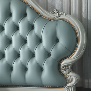 Cama King Size de Lujo Estilo Francés, Cabecera Tapizada Azul con Botones, Estructura de Madera de Caoba Tallada, Muebles Elegantes para Dormitorio de Hotel - Product Image 3