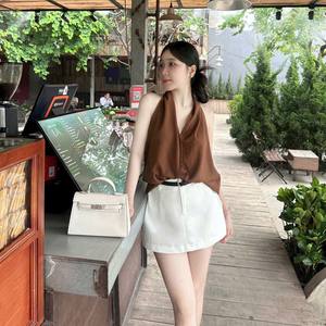 Elegante Conjunto de Top Halter de Color Sólido con Minifalda para Oficina y Uso Casual - Product Image 6