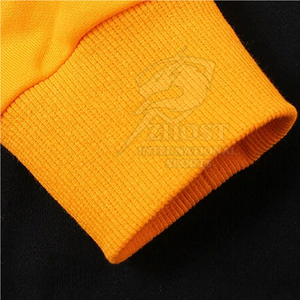เสื้อสเวตเชิ้ตผู้ชายสีดำ-ส้ม แขนตัดสี คอกลม ปักโลโก้ด้านหน้า ผ้าฝ้าย 100% ใส่สบายในฤดูหนาว ทรงปกติ - Product Image 5