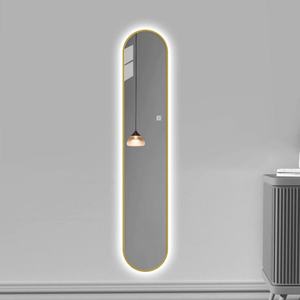 Miroir de maquillage LED arqué pleine longueur Daystar Trade à double design avec rétroéclairage ambiant et interrupteur tactile, moderne et luxueux, pour mur ou bar Mitzvah - Product Image 4