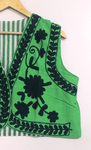 Veste d'été décontractée en coton respirant à col en V brodée de fleurs vertes, style Prairie Chic - Product Image 6