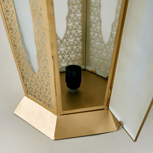 2026 Latest Wholesale Gold <b>Moroccan</b> Metal Candle Holder Lantern with Acrylic Windows for Home <b>Decorations</b> - Product Image 4