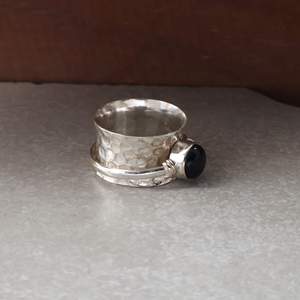 Bague tournante artisanale en obsidienne noire en forme de lune, en argent sterling 925, bague de méditation anti-stress, bijoux de mariage vintage bohème - Product Image 4