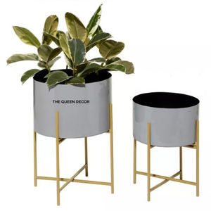 Accesorios de Jardín, Macetas para Flores y Plantas, Macetero de Hierro de Nuevo Diseño con Soporte con Acabado Dorado - Product Image 1