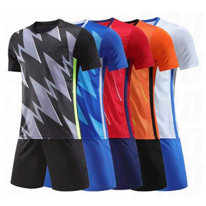เสื้อฟุตบอลสโมสรคุณภาพสูงแบบกำหนดเอง แห้งเร็ว ระบายอากาศได้ดี ผลิตจากโพลีเอสเตอร์ตาข่าย ชุดทีมมืออาชีพสำหรับผู้ชาย ประสิทธิภาพสูง - Product Image 6