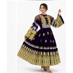 Robe Kurta Traditionnelle en Soie Violette avec Broderie Dorée pour Femme, Tenue Ethnique de Mariage, Longueur au Sol, Style Indien, Pakistanais et Afghane - Product Image 4