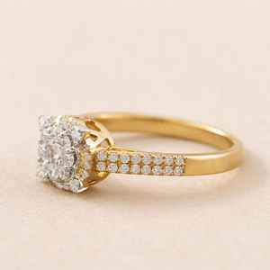 Anillo clásico de doble halo con diamantes cultivados en laboratorio de corte redondo para mujer, oro macizo de 14K, diseño floral con banda pavé, regalo de promesa para ella. - Product Image 2