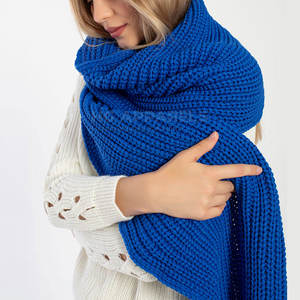 Écharpe en tissu tricoté de qualité supérieure, hiver, écologique, légère, durable, douceur élégante avec sensation confortable, finition lisse, pour femmes - Product Image 2