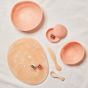 Creative Design Epoxy Resin Chopping Board Anti-Slip Round Design Kitchenware Cutting Board <b>Block</b> Single Piece At Best price - Product Image 2