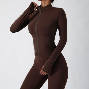 High Quality Women's 2-Piece Seamless Yoga Set for Gym Fitness Custom Logo Contrast Color Quick Dry Breathable - Product Image 5