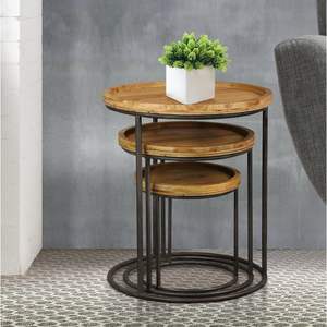 Mesa auxiliar minimalista con superficie de madera y base de hierro, diseñada para interiores minimalistas con una base de hierro simple y una superficie de madera. - Product Image 3