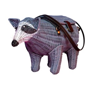 Panier de rangement artisanal en rotin en forme d'animal, organisateur en osier, boîte à jouets décorative, en fibre végétale durable - Product Image 4