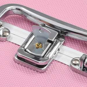 Estuche de Maquillaje de Aluminio Rosa de 8.7"x11.8"x8.3", Elegantes Bolsas y Estuches Cosméticos - Product Image 6