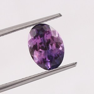 Zafiro de Ceilán natural morado y rosa, piedra preciosa ovalada suelta de alta calidad para la fabricación de anillos y joyería. - Product Image 1