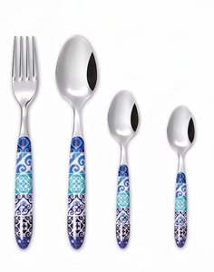 Ensemble de couverts de style méditerranéen, 4 pièces, avec manches à motifs bleus, en acier inoxydable, passe au lave-vaisselle, pour la salle à manger - Product Image 1