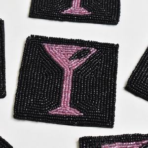 Sous-verre carré perlé fait main, motif Martini rose sur fond noir, broderie en coton, décoration d'intérieur - Product Image 3