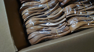 Bulk Natural Large Diameter <b>Wooden</b> <b>Ladle</b> Spoon Deep Soup Serving Utensil Supplier Vietnam - Product Image 4