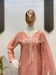 Designer Wear Exclusif Farsi Salwar Kameez en quatre belles perles, couleurs de travail avec Organza Dupatta Party Wear - Product Image 4