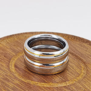 Anello in Carburo di Tungsteno Argento Lucido con Doppie Scanalature Dorate, Fede Nuziale a Cupola Piena da 8mm per Uomo, Gioielli Classici all'Ingrosso - Product Image 4