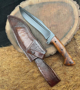 Cuchillo Bowie Multifuncional de Estilo Táctico Hecho a Mano, Hoja Fija de Acero de Damasco, para Campismo y Actividades al Aire Libre, con Mango de Madera - Product Image 2